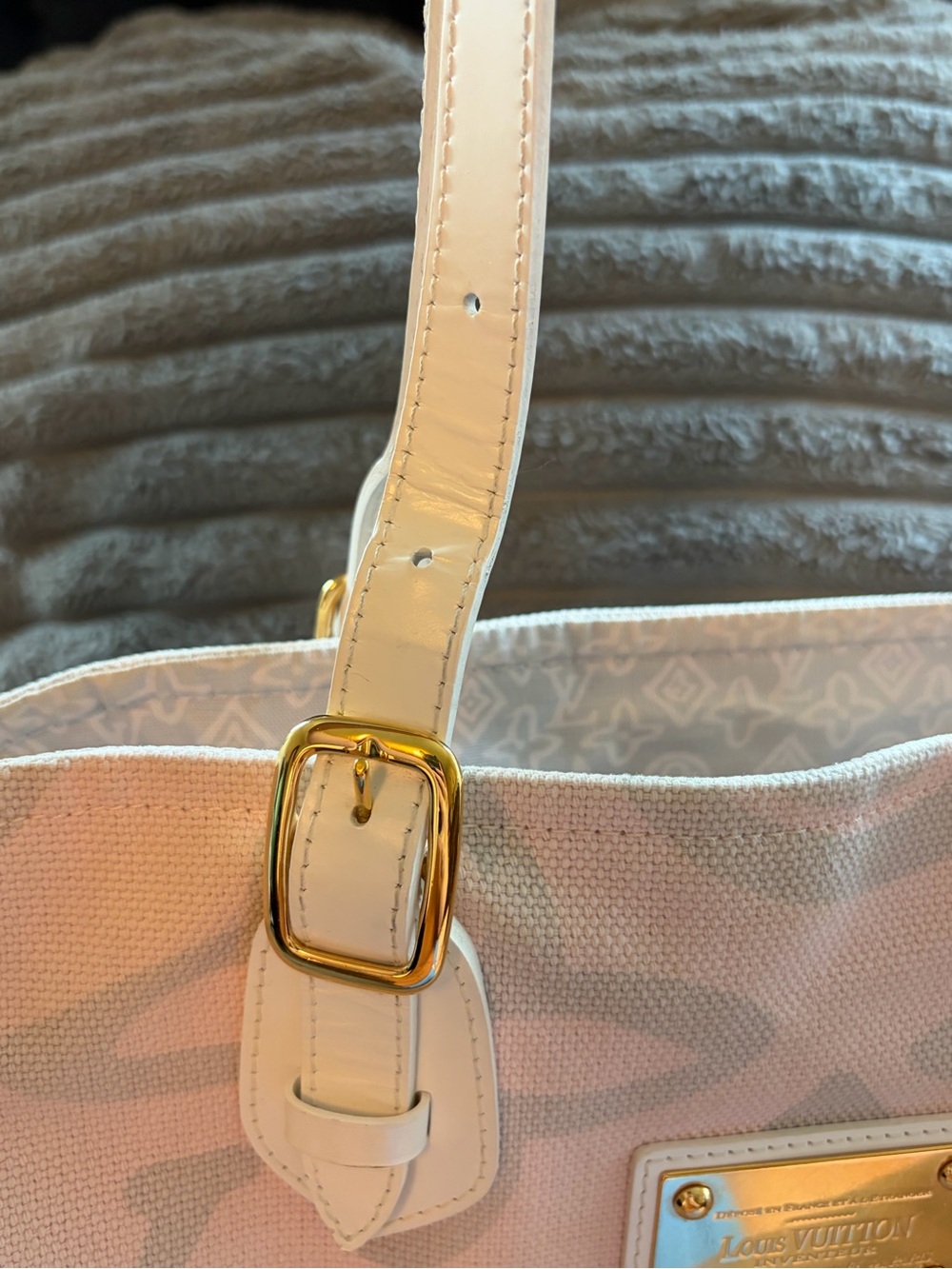 AUTHENTIC Louis Vuitton Cabas Tahitienne Monogram PM Tote - Picture 8 of 16